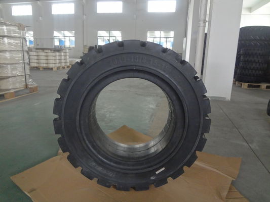 LK301 3-স্তর ইস্পাত-প্রতিরোধক কঠিন ফোর্কলিফ্ট টায়ার 28x9-15 8.15-15