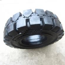 LK301 প্যাটার্ন 6.50-10 মডেল 3-স্তর গঠন ফর্কলিফ্ট সলিড টায়ার, উচ্চ কর্মক্ষমতা এবং স্থায়িত্বের জন্য