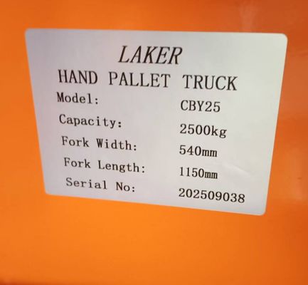 ইউরো প্যালেট স্থিতিশীল লোডিং 2.5 টন হ্যান্ড প্যালেট ট্রাক 550 মিমি প্রস্থ 1150 মিমি ফর্কের দৈর্ঘ্য ডাবল নাইলন চাকা