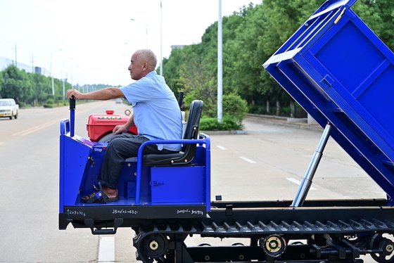 3000kg 20.1kw / 2600r/Min ইঞ্জিন শক্তি GF3000 ট্র্যাকড ডাম্পার উচ্চ দক্ষতা ডুরিয়ান ফসল কাটার যন্ত্রপাতি